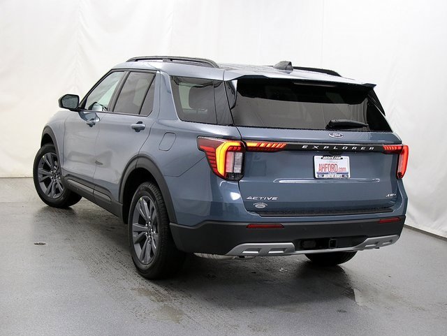 New 2026 Ford Explorer Active image 8