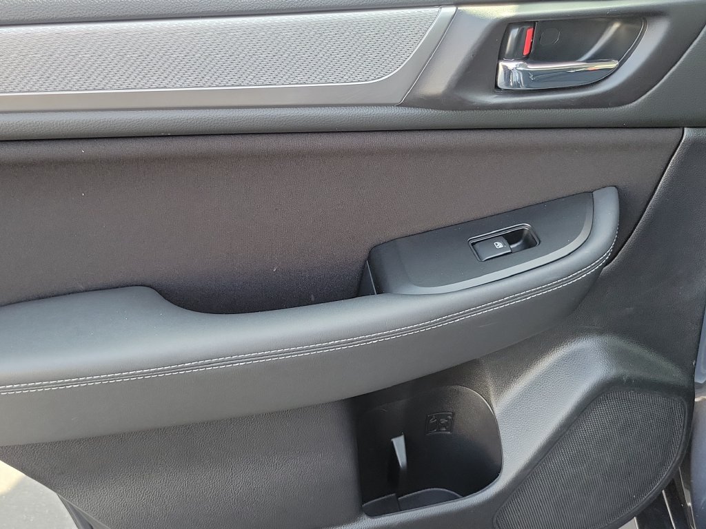 Used 2017 Subaru Legacy 2.5i Premium AWD/4WD image 15