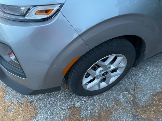 Used 2022 Kia Soul LX w/ Technology Package FWD image 6