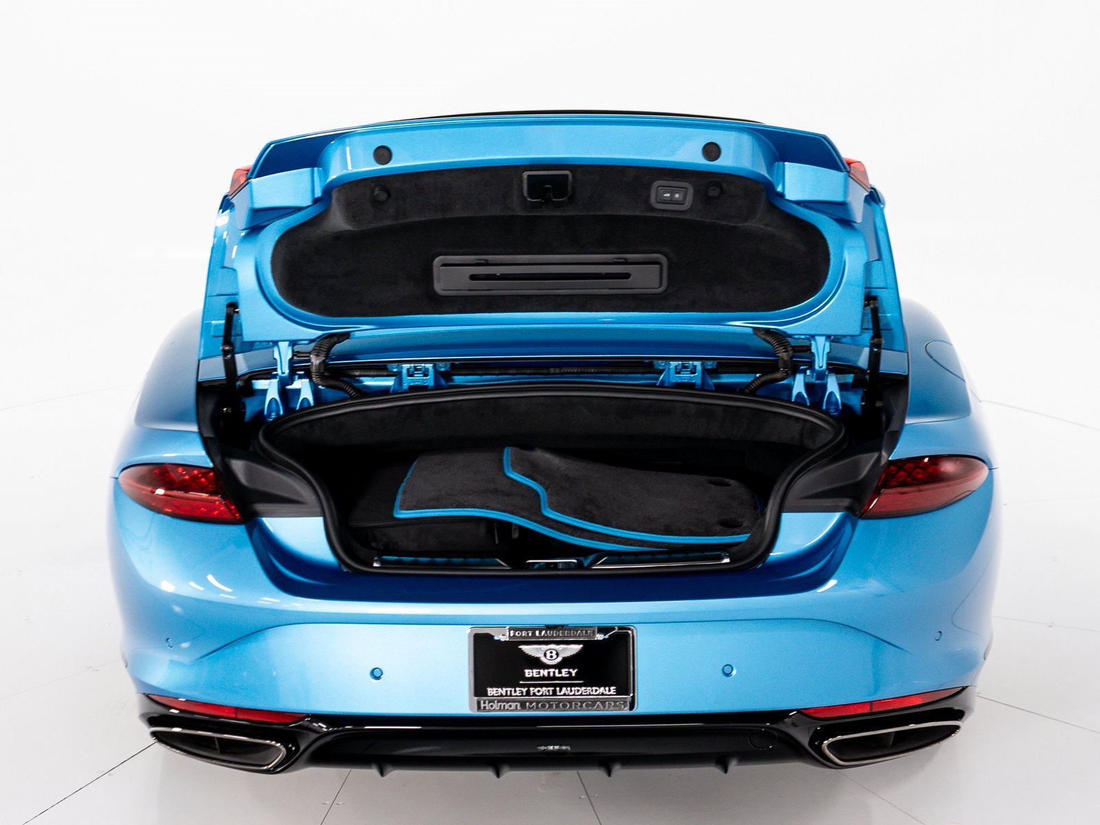Used 2025 Bentley Continental GTC image 49