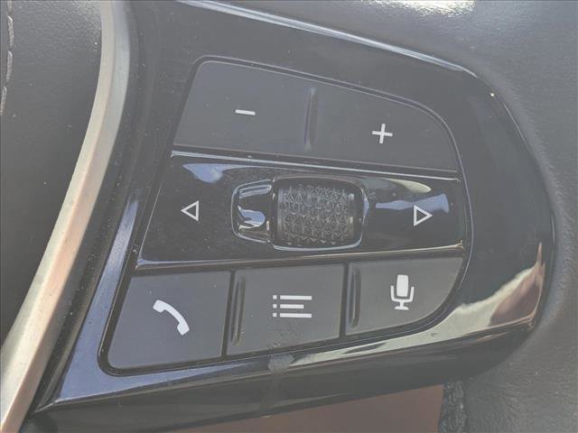 Used 2023 BMW 540i w/ Premium Package image 14