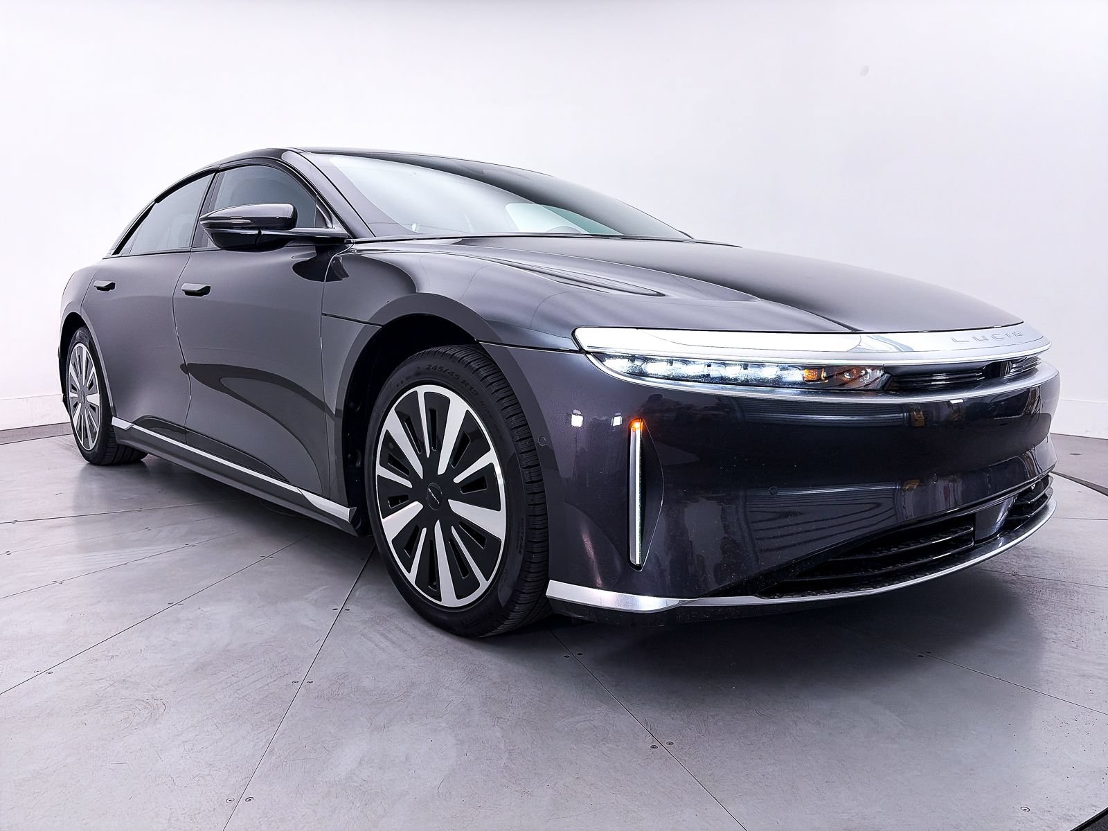 Used 2024 Lucid Air Touring AWD/4WD image 10