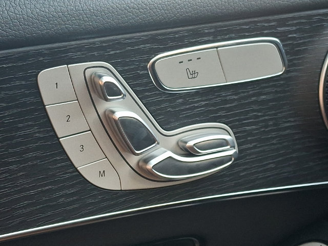Used 2022 Mercedes-Benz GLC 300 4MATIC image 26
