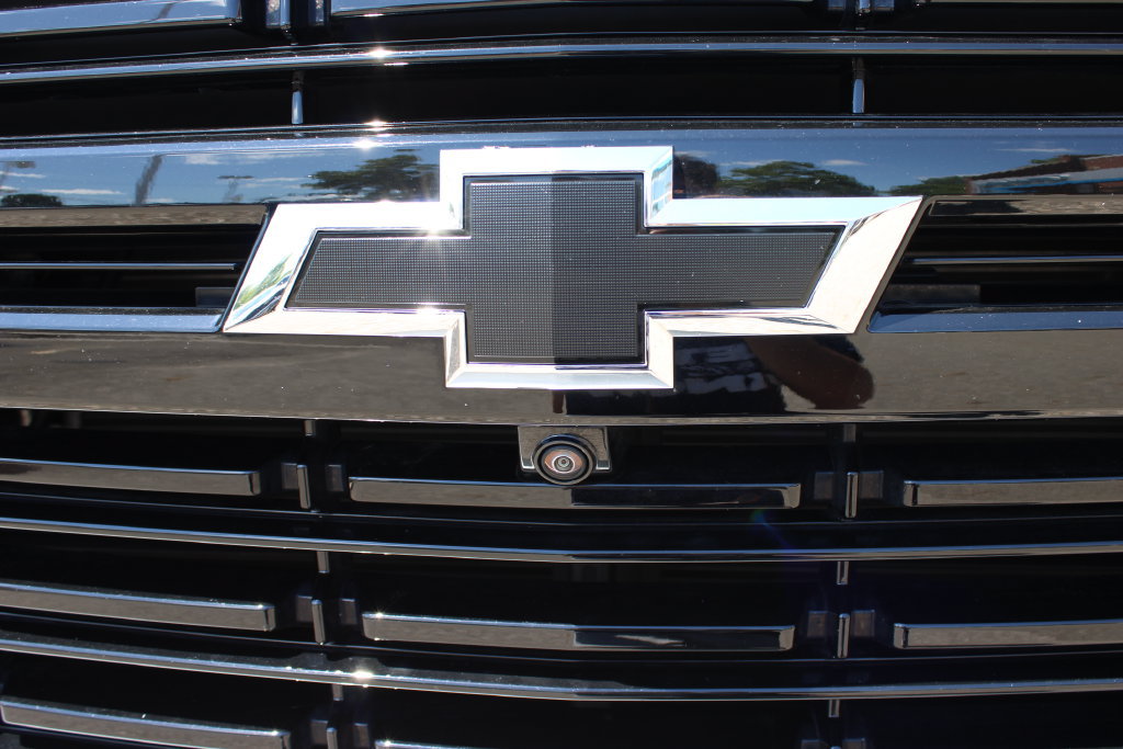 Certified 2023 Chevrolet Tahoe RST w/ RST Performance Edition AWD/4WD image 9