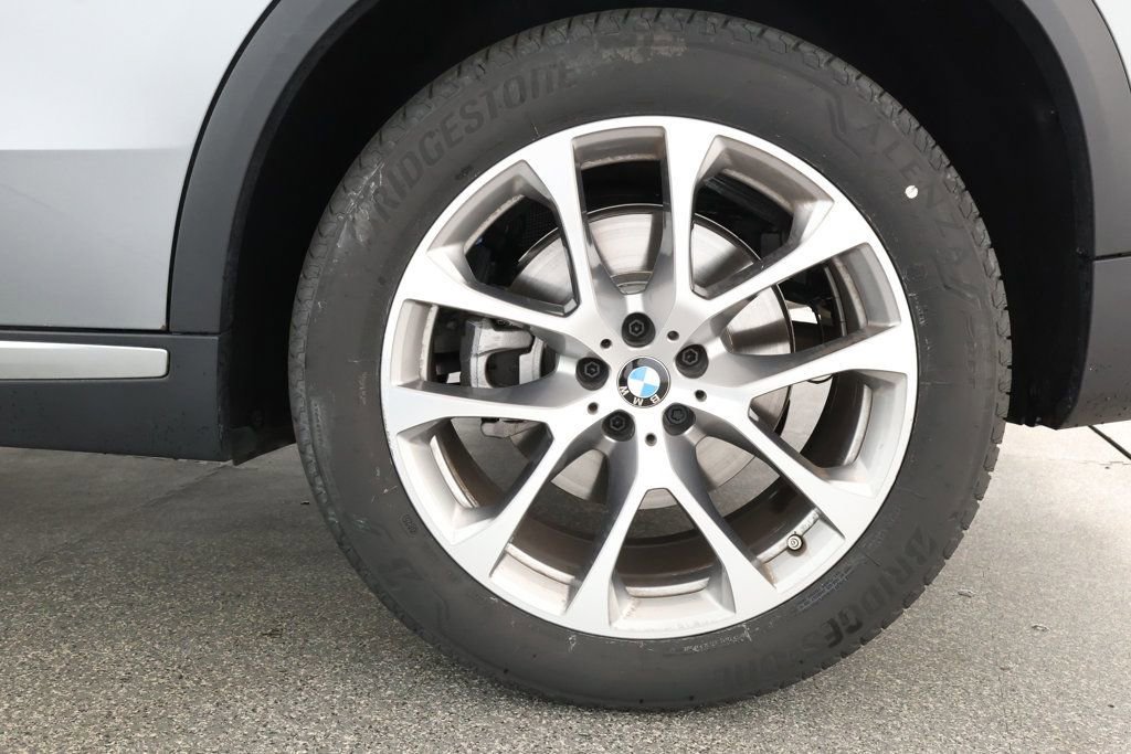Used 2024 BMW X5 xDrive40i w/ Climate Comfort Package image 7