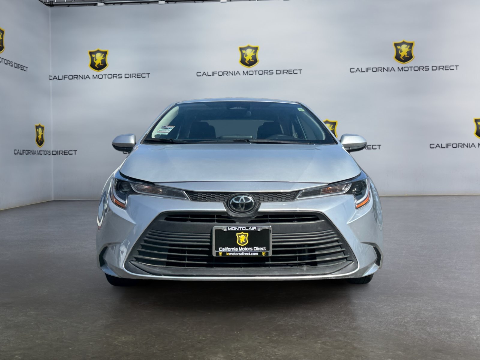 Used 2025 Toyota Corolla LE FWD image 8