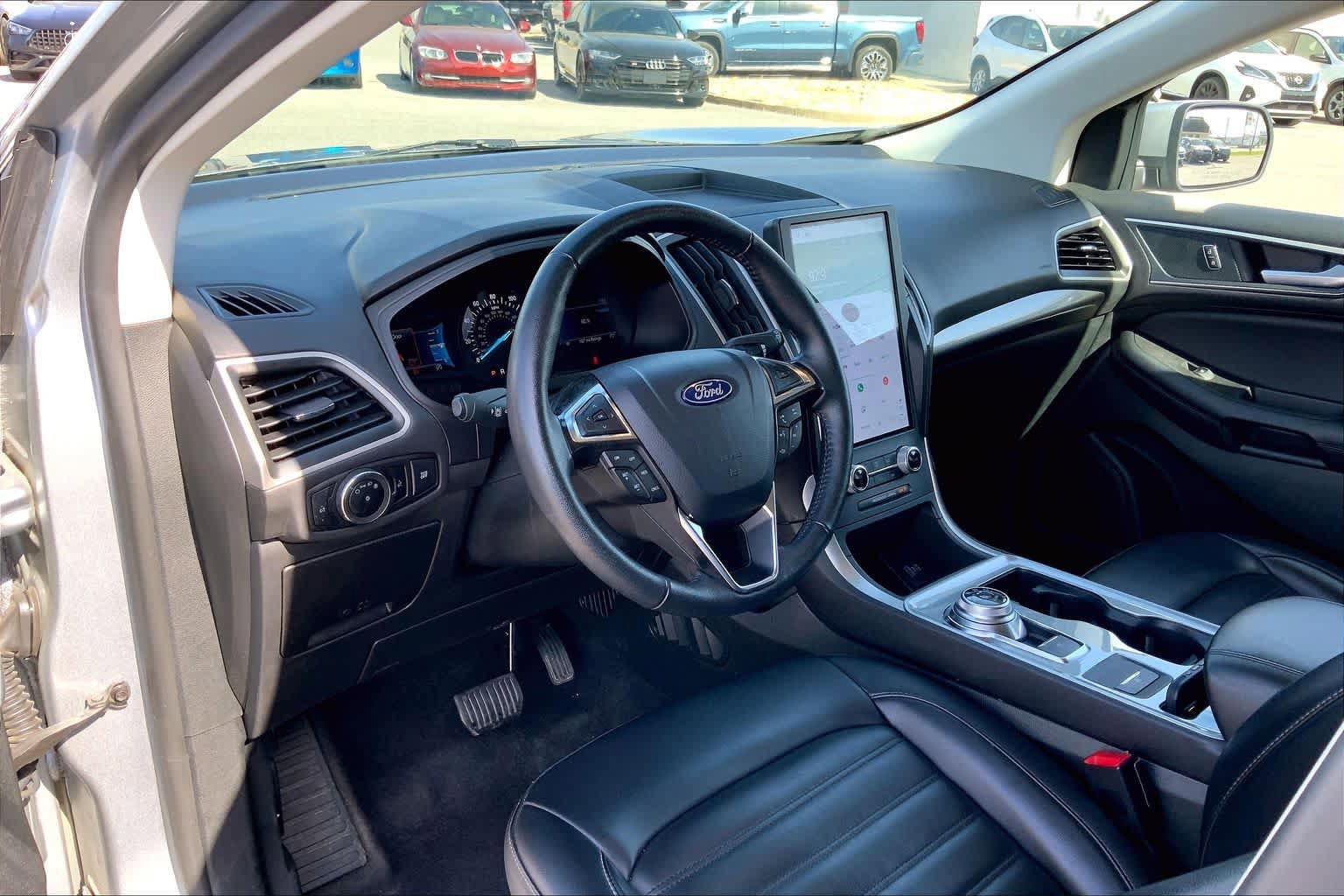 Certified 2024 Ford Edge SEL AWD/4WD image 17