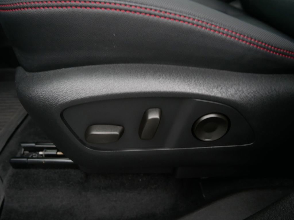 Certified 2024 Chevrolet Traverse RS w/ LPO, Floor Liner Package image 17