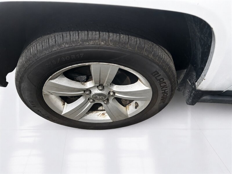 Used 2011 Jeep Compass 4WD image 29