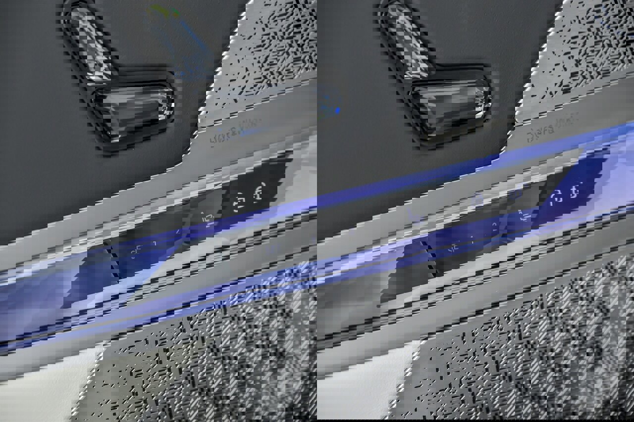 Used 2025 BMW 760i xDrive w/ Executive Package image 18