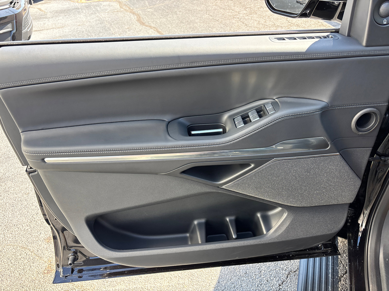 New 2025 Lincoln Navigator Reserve image 11