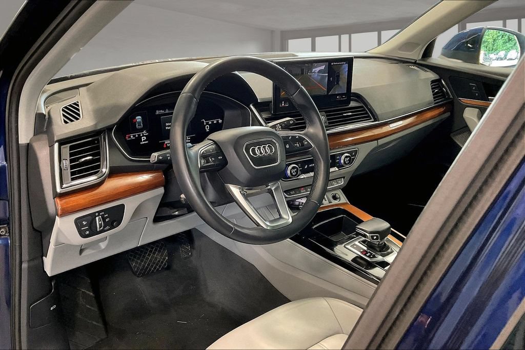 Used 2021 Audi Q5 2.0T Premium Plus w/ Premium Plus Package AWD/4WD image 18