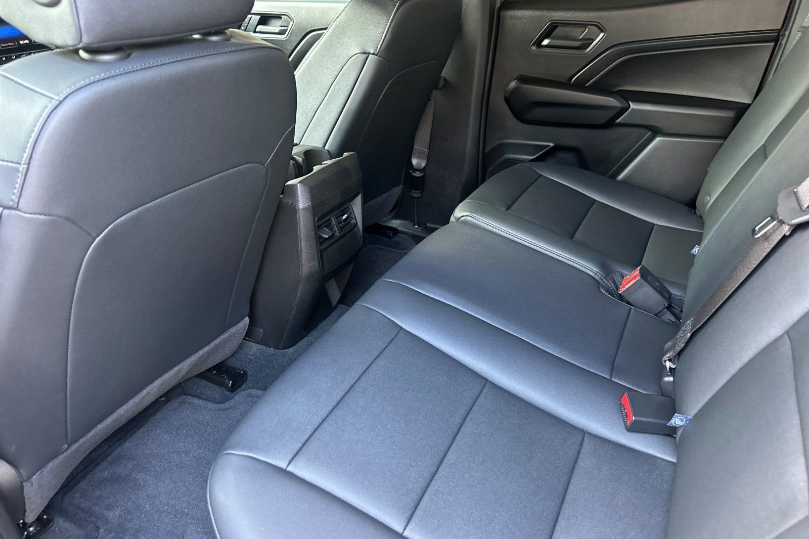 Used 2026 Chevrolet Colorado Trail Boss AWD/4WD image 14