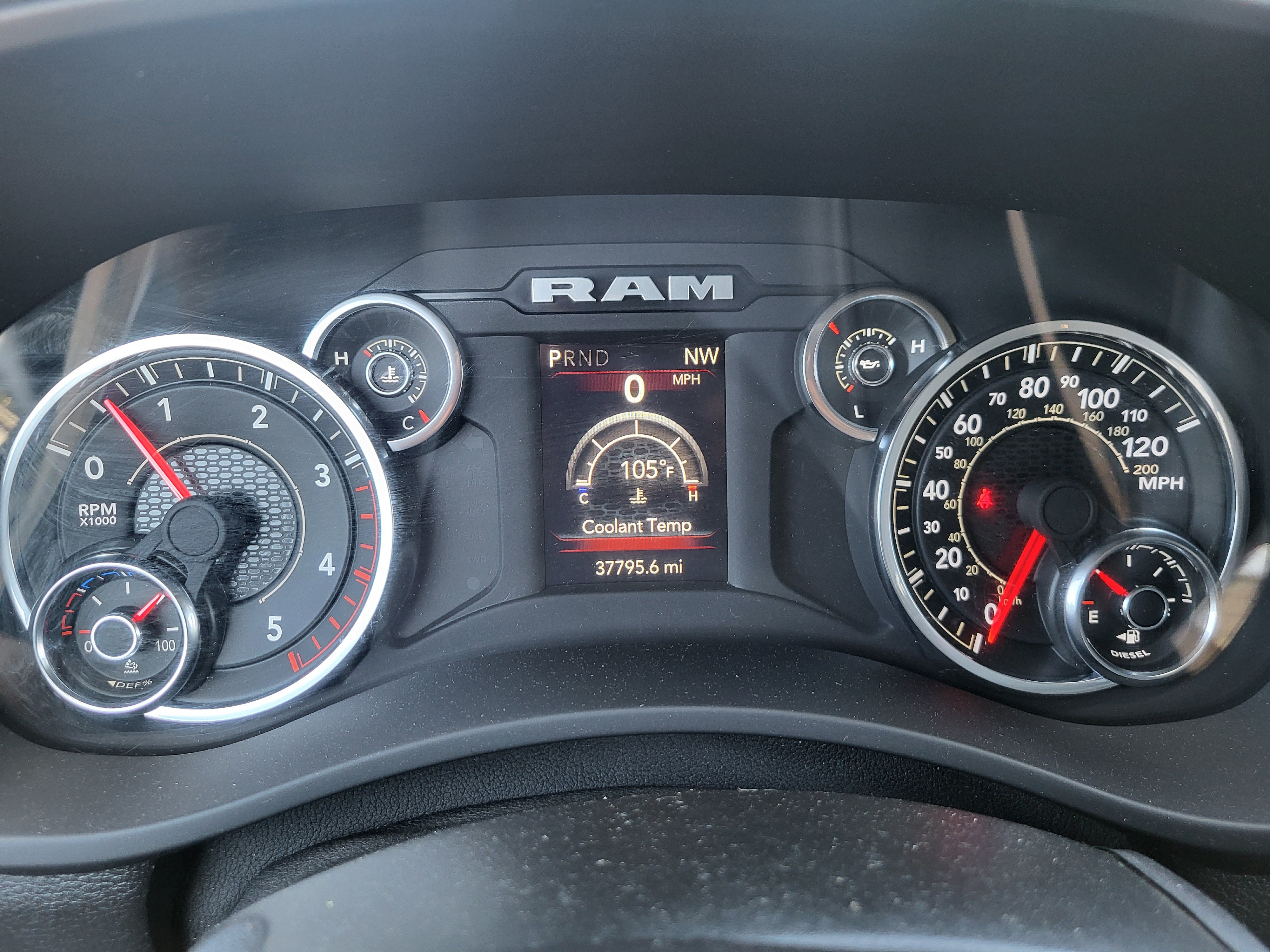 Used 2024 RAM 3500 SLT w/ Quick Order Package 2YG SLT AWD/4WD image 14