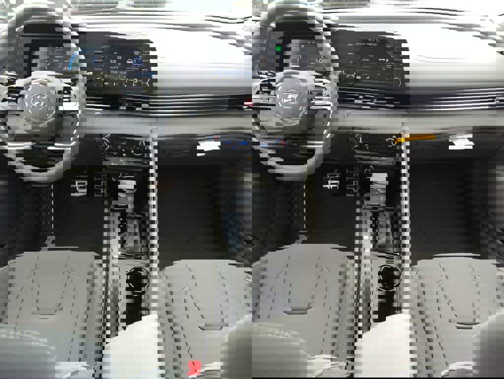 New 2026 Hyundai Elantra Sport image 18