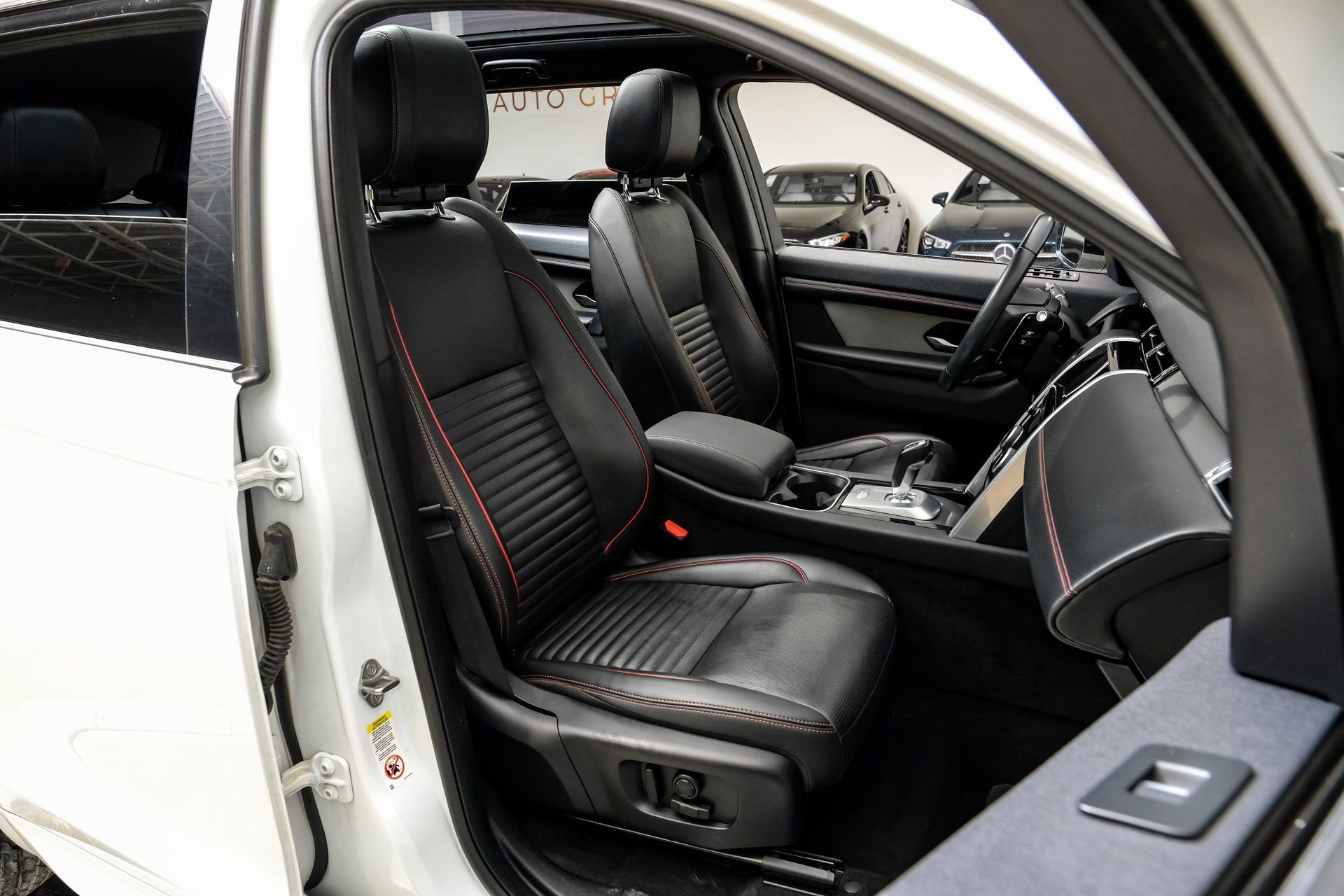 Used 2023 Land Rover Discovery Sport S R-Dynamic image 37