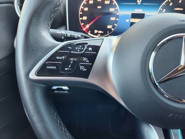 Used 2024 Mercedes-Benz GLC 300 4MATIC image 29
