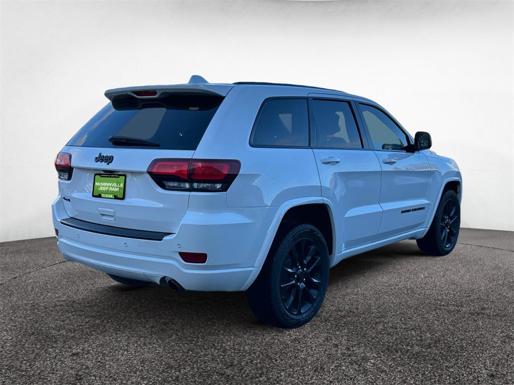 Used 2018 Jeep Grand Cherokee Altitude image 5