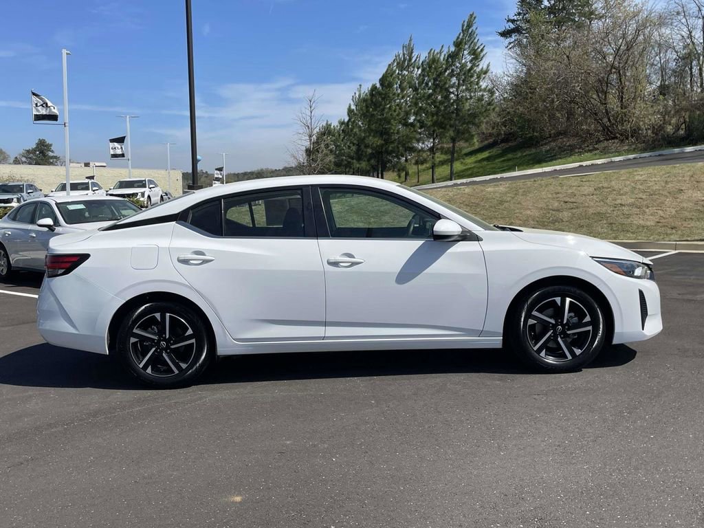 Used 2024 Nissan Sentra SV image 2