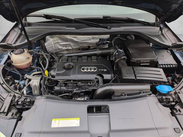 Used 2018 Audi Q3 2.0T Premium Plus w/ Premium Plus Package AWD/4WD image 25