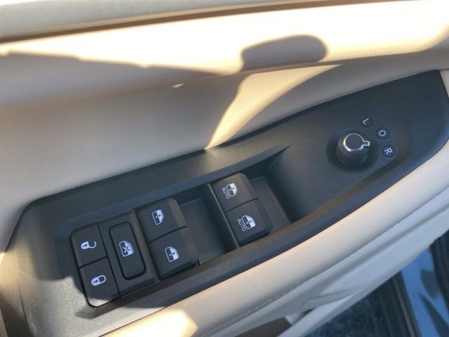 New 2025 Jeep Grand Cherokee L Limited image 11