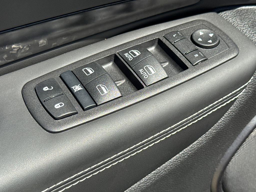 Used 2024 Dodge Durango SRT AWD/4WD image 22