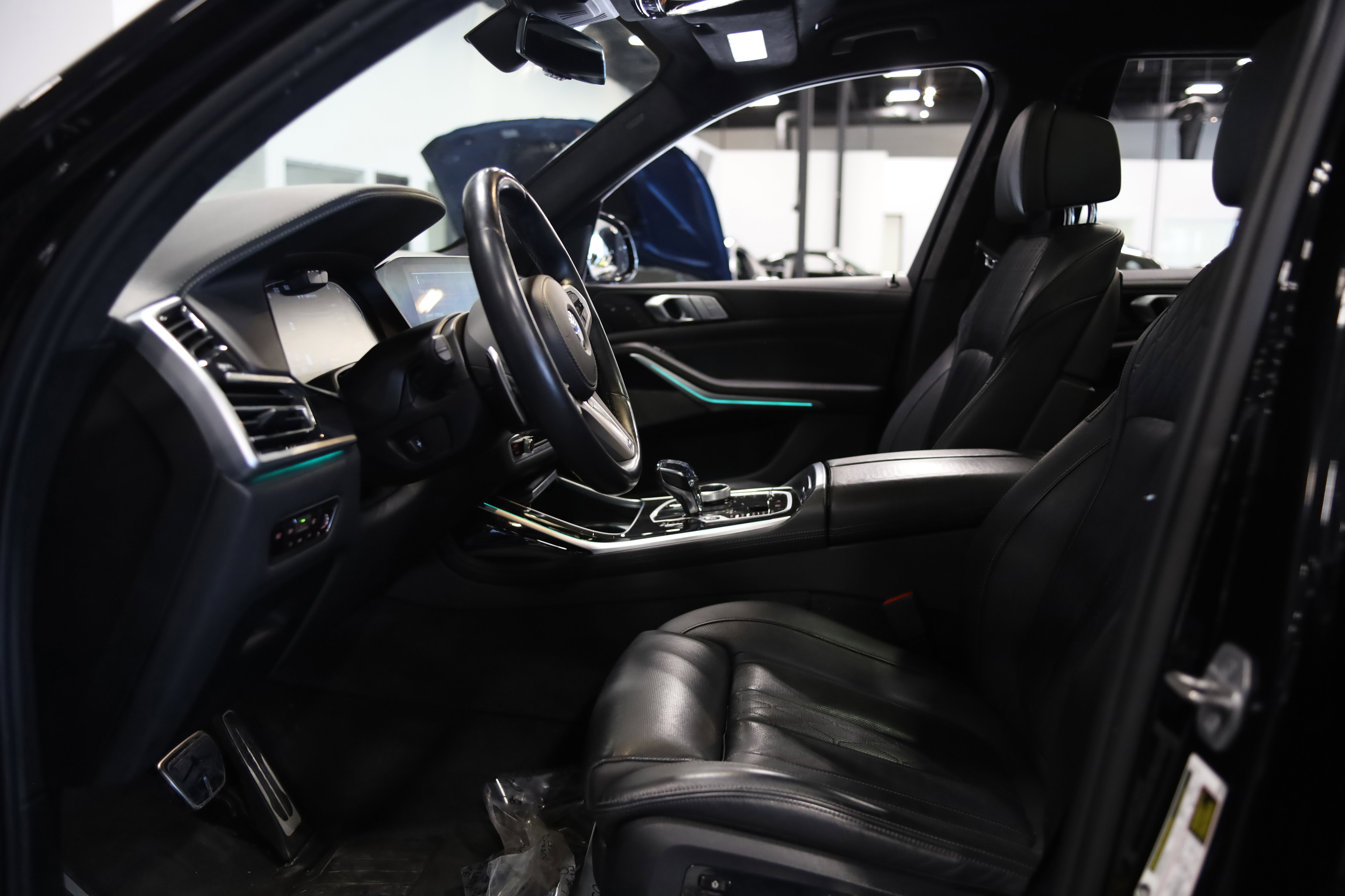 Used 2022 BMW X7 M50i w/ Dynamic Handling Package image 13