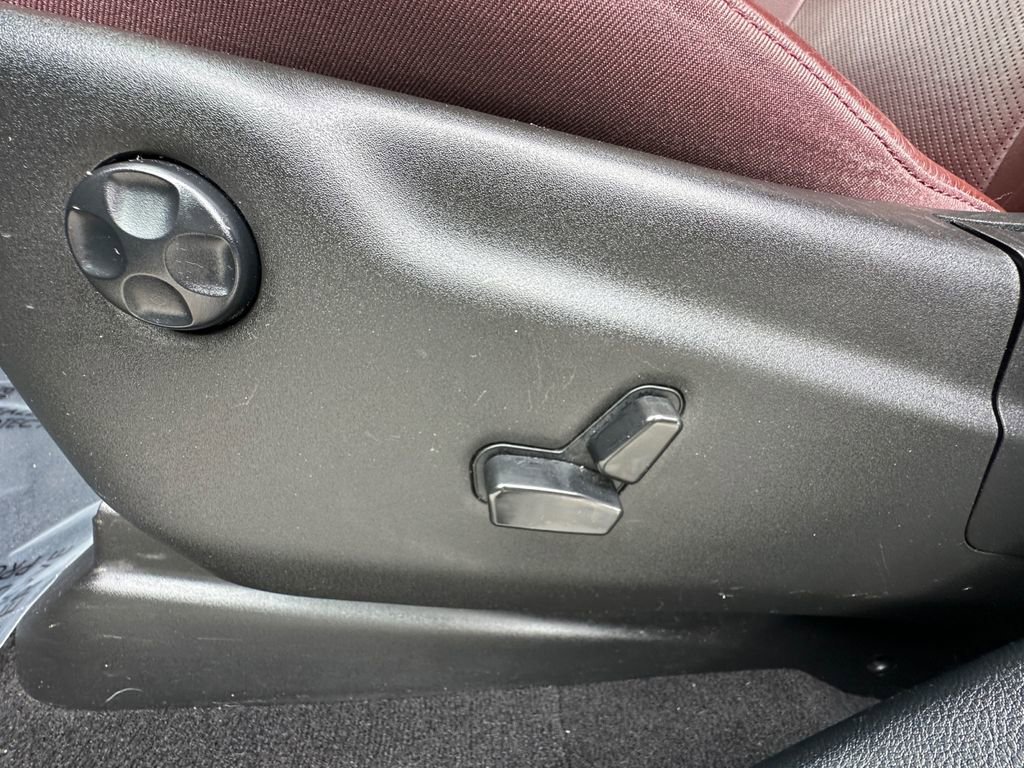 Used 2023 Dodge Durango GT image 10