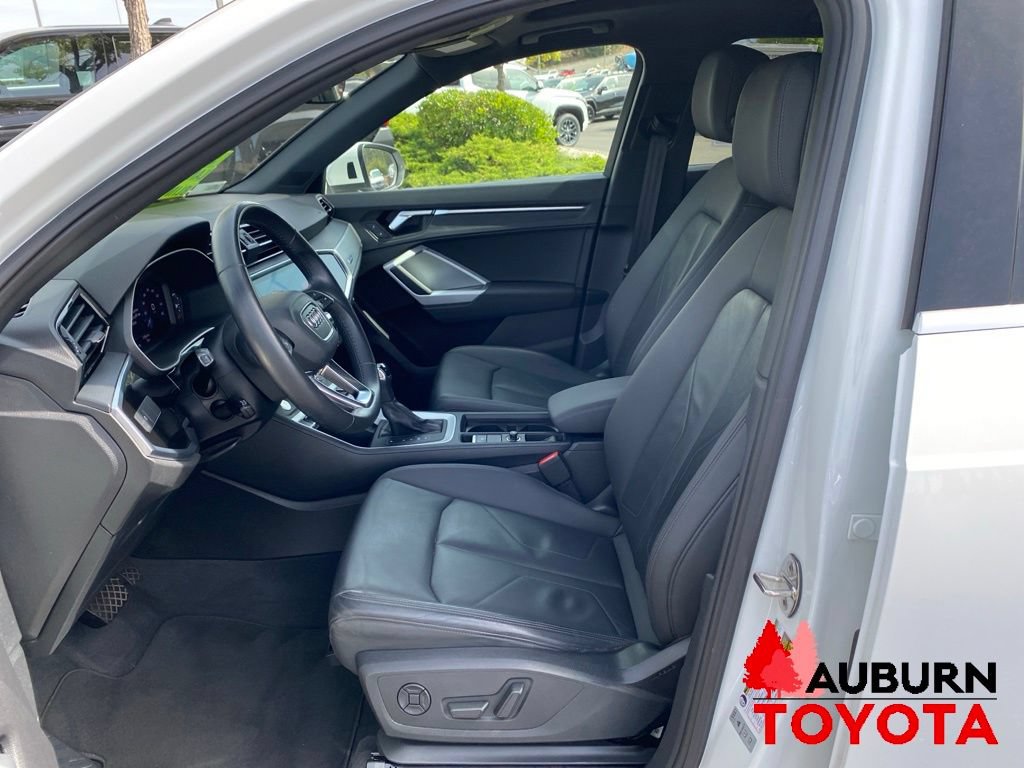 Used 2020 Audi Q3 2.0T Premium w/ Convenience Package AWD/4WD image 27