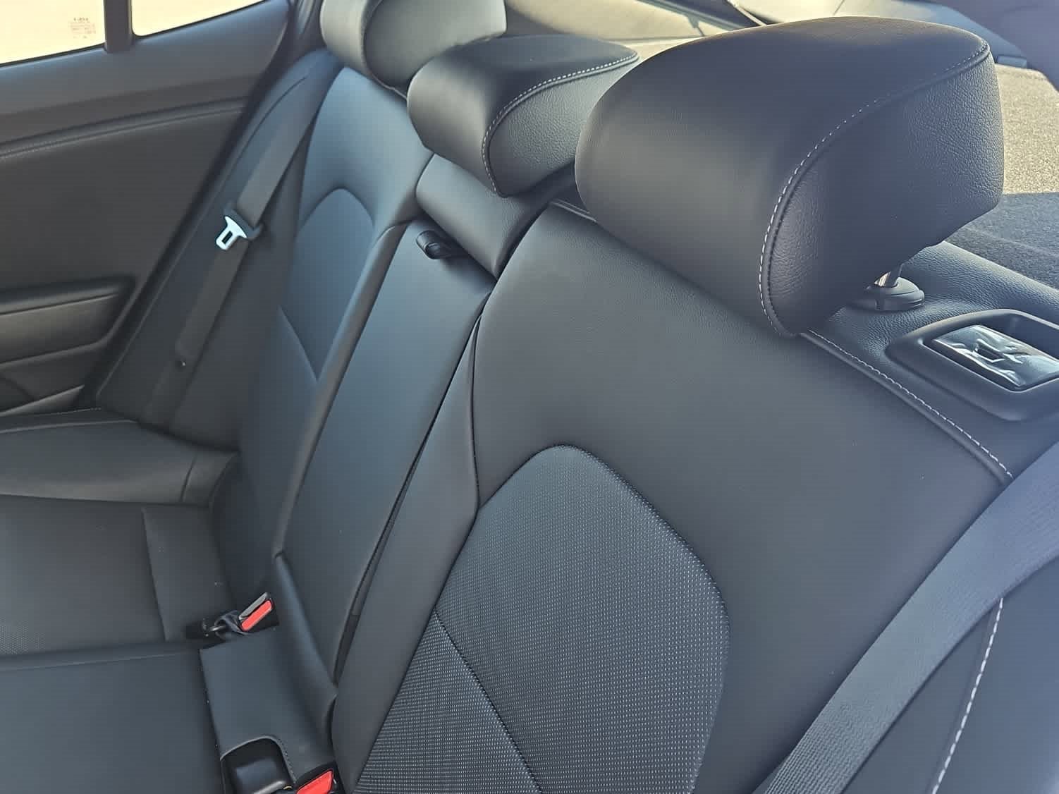 Used 2023 Kia Stinger GT-Line w/ Sun & Sound Package image 12