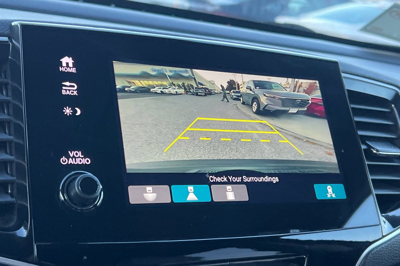 Used 2021 Honda Pilot EX image 24