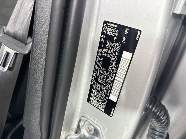 Used 2019 Volvo XC40 T5 R-Design image 37