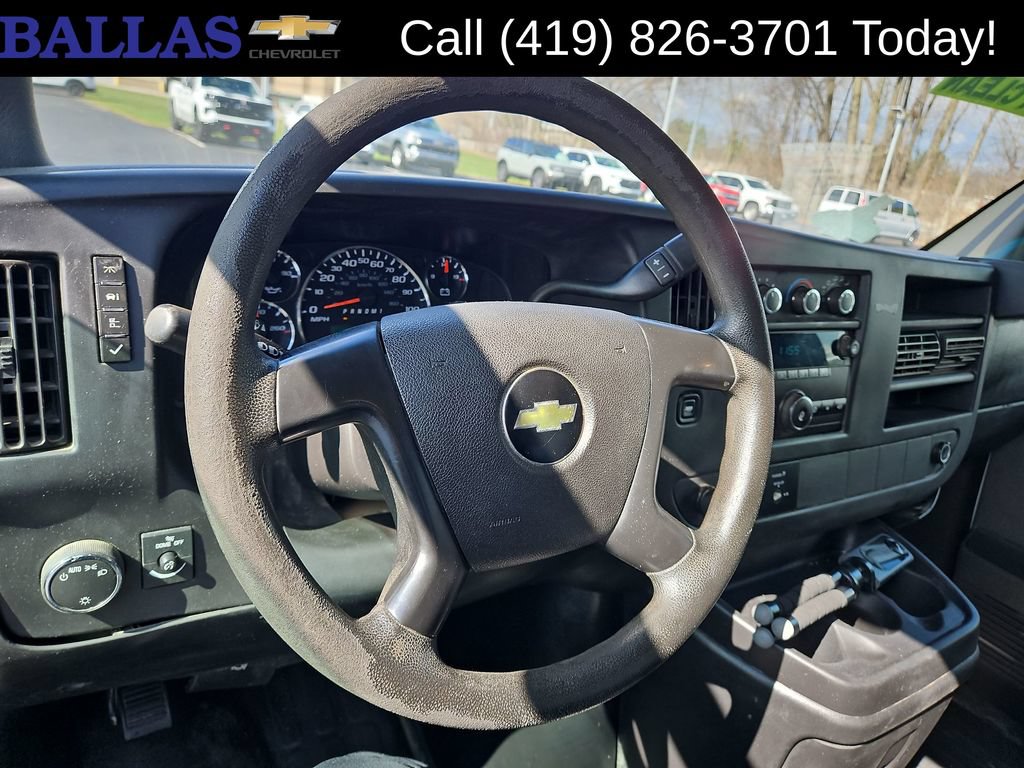 Used 2014 Chevrolet Express 2500 RWD image 10