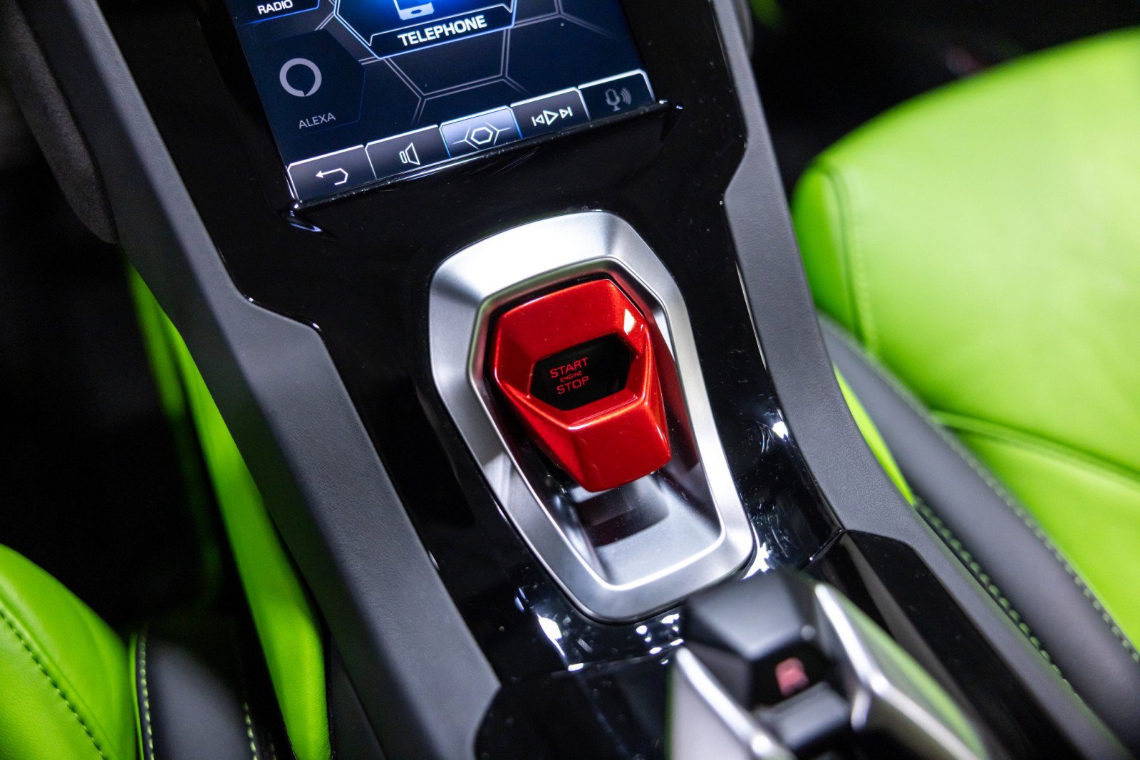 Used 2023 Lamborghini Huracan EVO AWD/4WD image 50