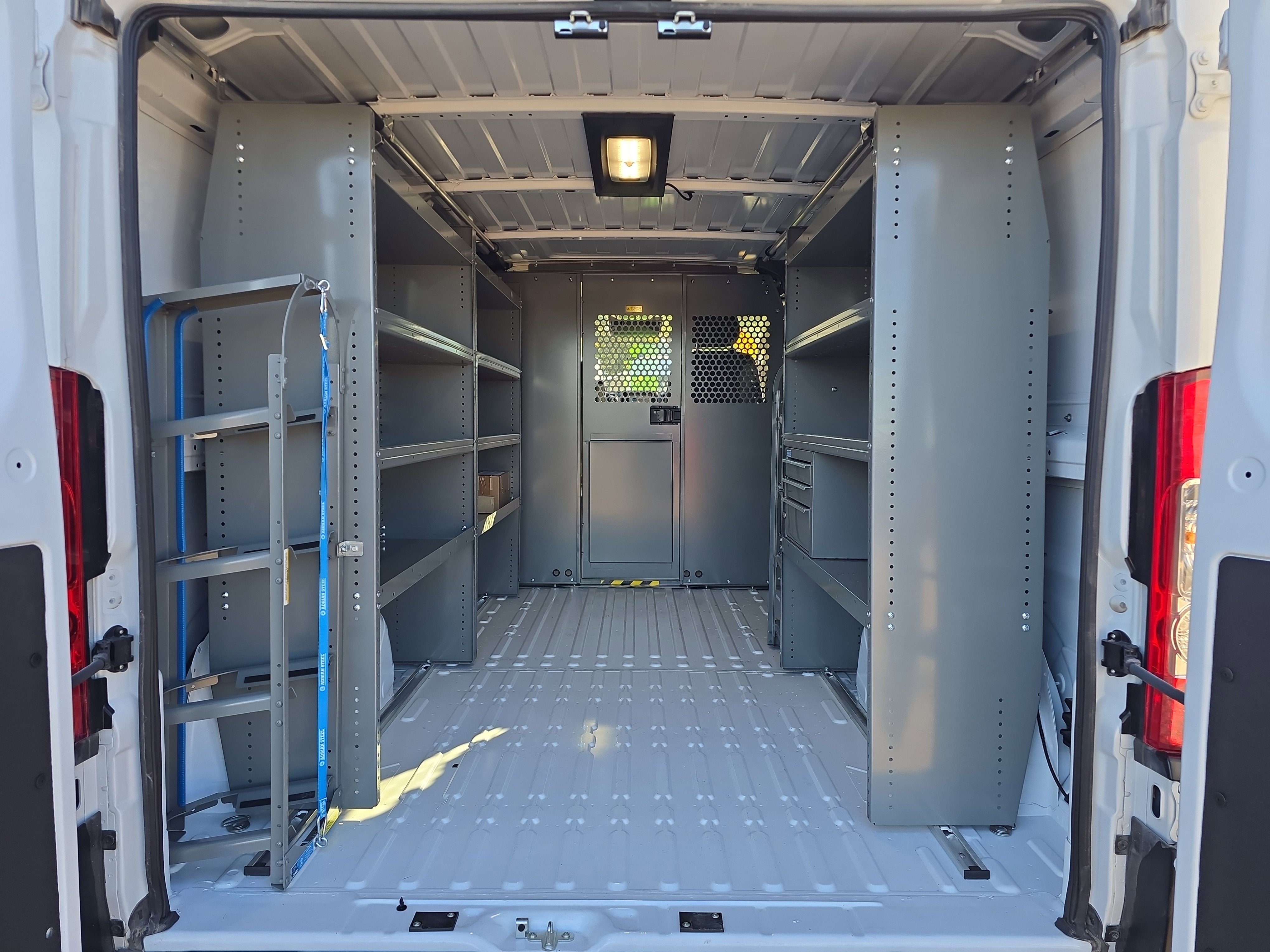 Used 2025 RAM ProMaster 2500 w/ Quick Order Package 22G SLT image 7