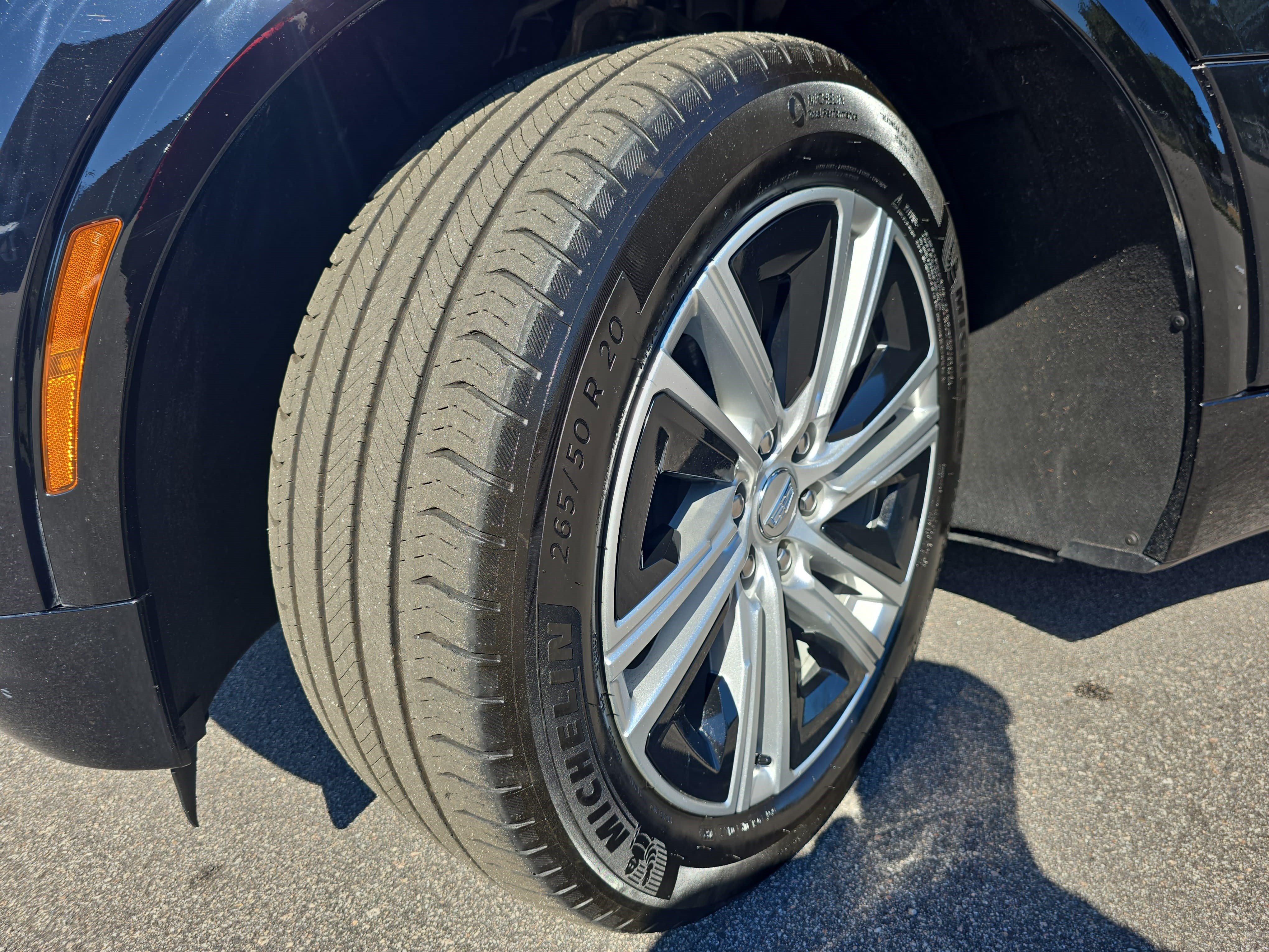 Certified 2024 Cadillac Lyriq Tech RWD image 32