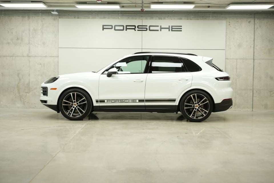 New 2026 Porsche Cayenne image 2