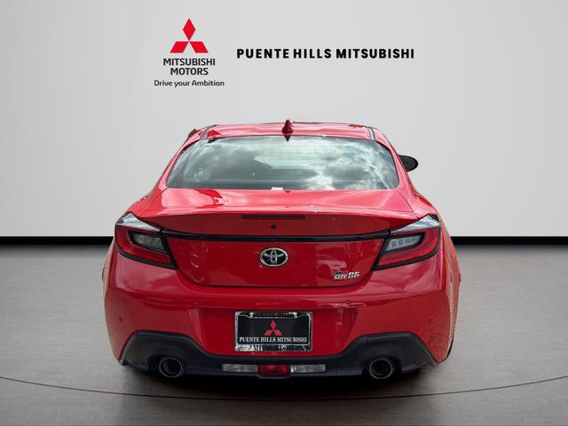 Used 2022 Toyota GR86 RWD image 6