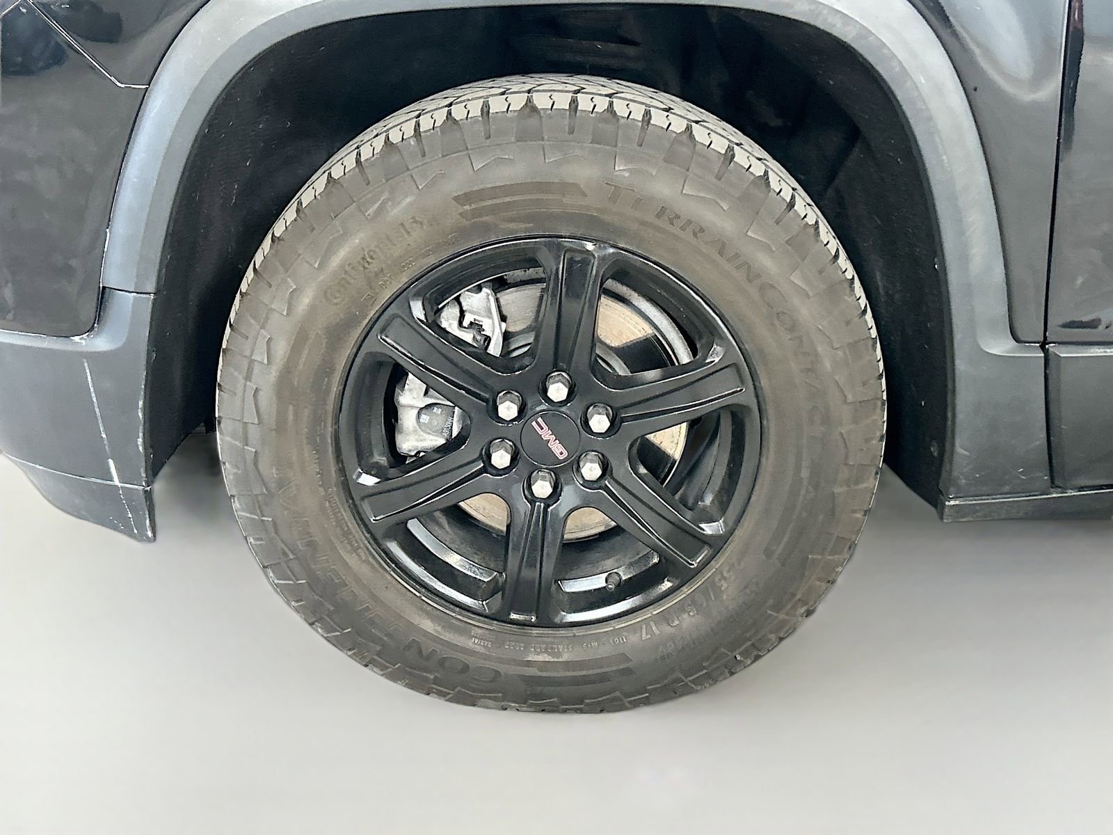 Used 2021 GMC Acadia AT4 w/ Technology Package image 33