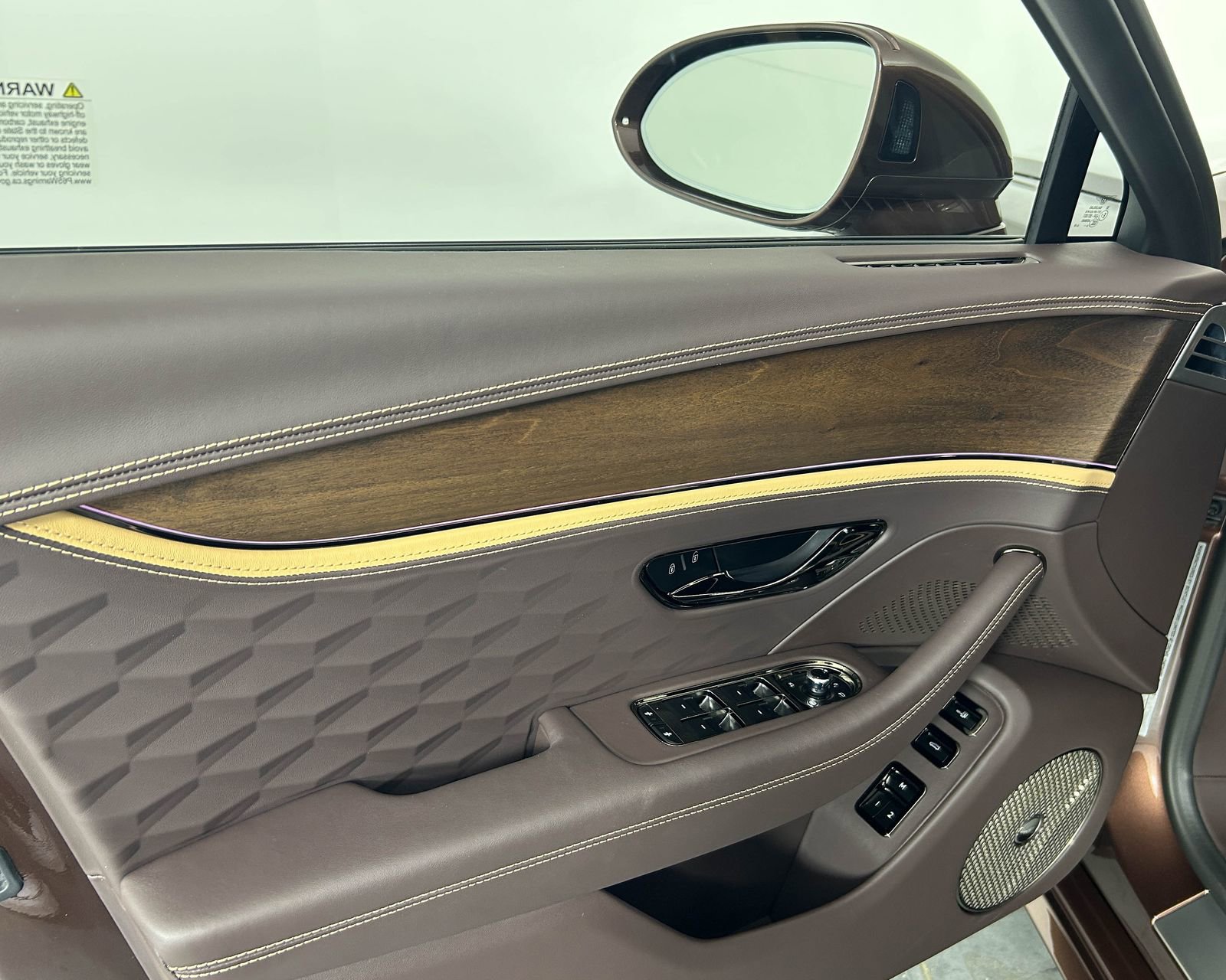 New 2026 Bentley Flying Spur Plug-In Hybrid AWD/4WD image 13