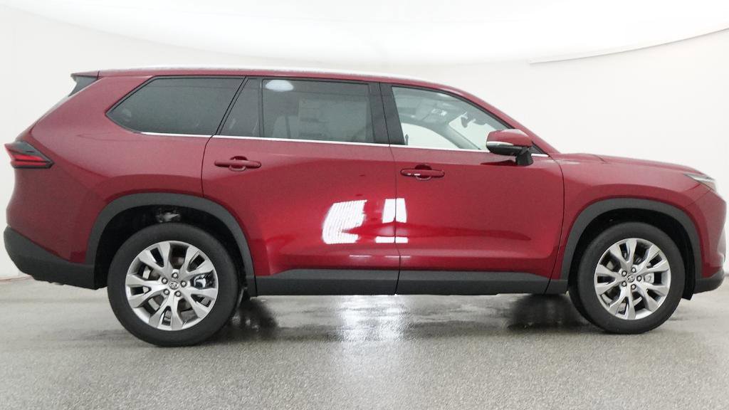 New 2026 Toyota Grand Highlander AWD image 30