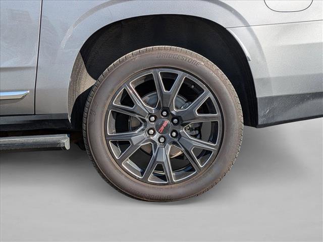 Used 2023 GMC Yukon XL Denali image 15
