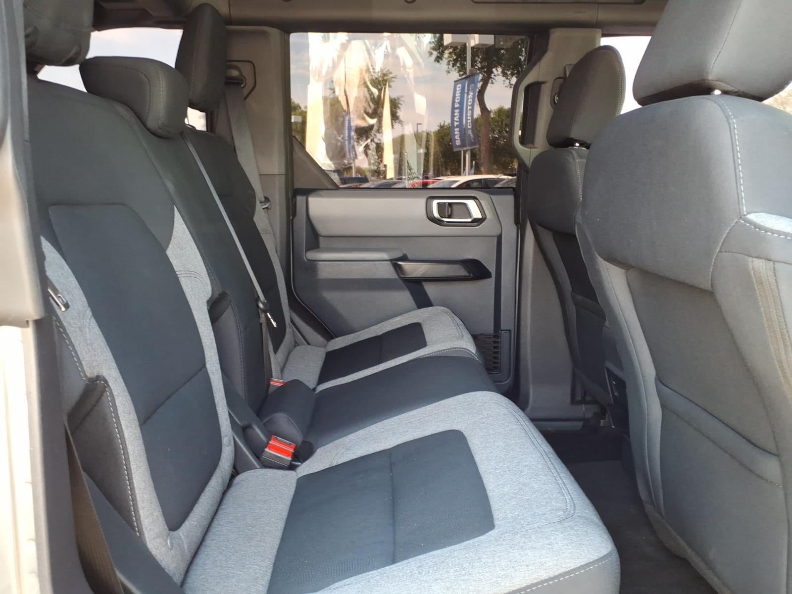 Certified 2023 Ford Bronco Big Bend w/ Sasquatch Package AWD/4WD image 14