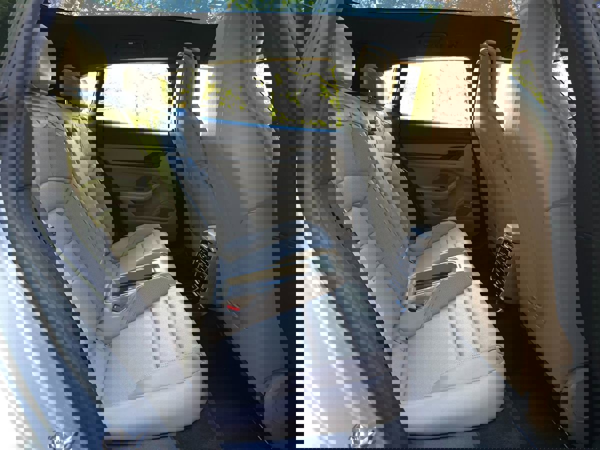 Used 2023 Porsche Taycan 4 Cross Turismo w/ Premium Package image 18