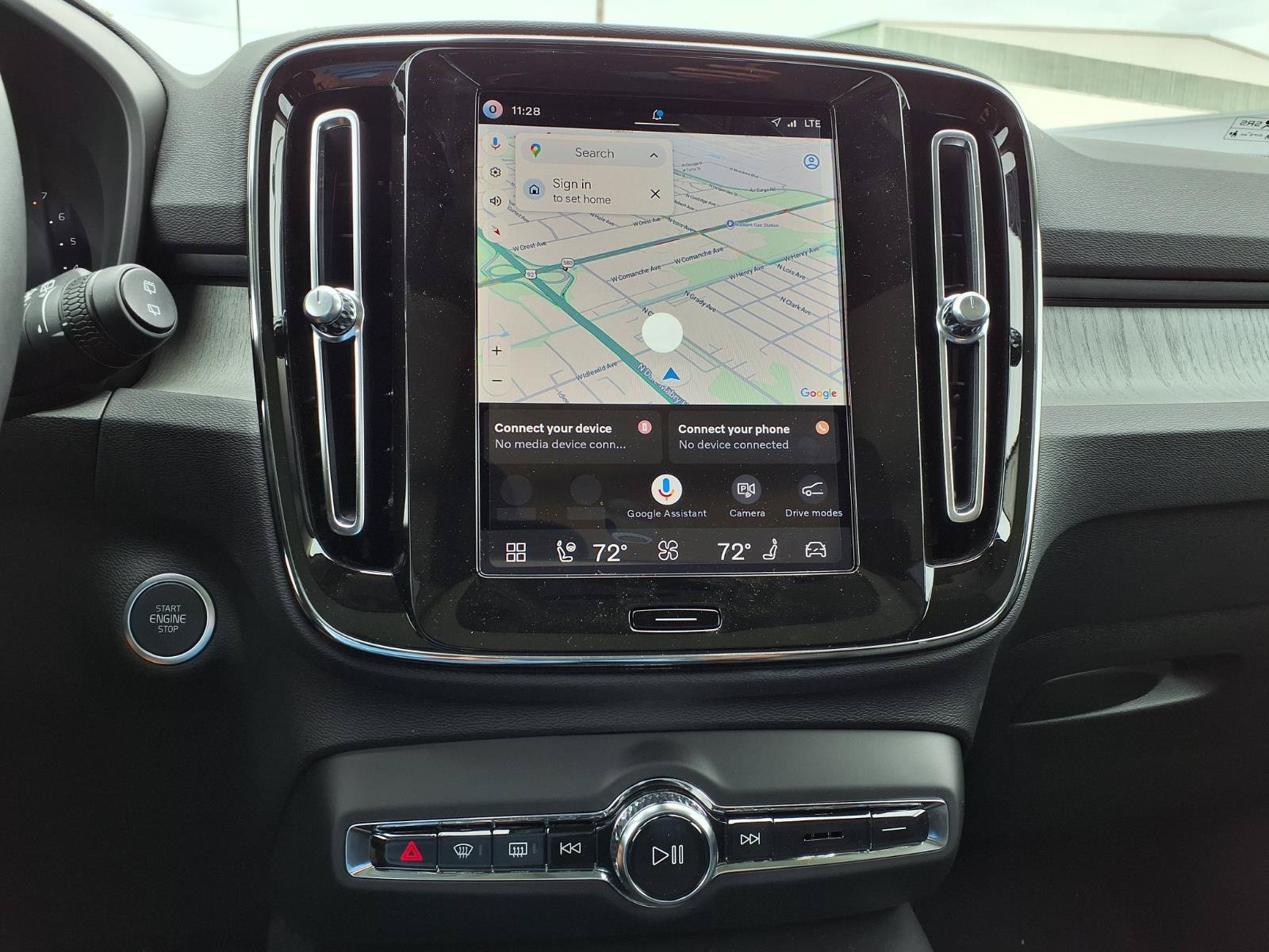 New 2026 Volvo XC40 B5 Plus w/ Climate Package AWD/4WD image 15