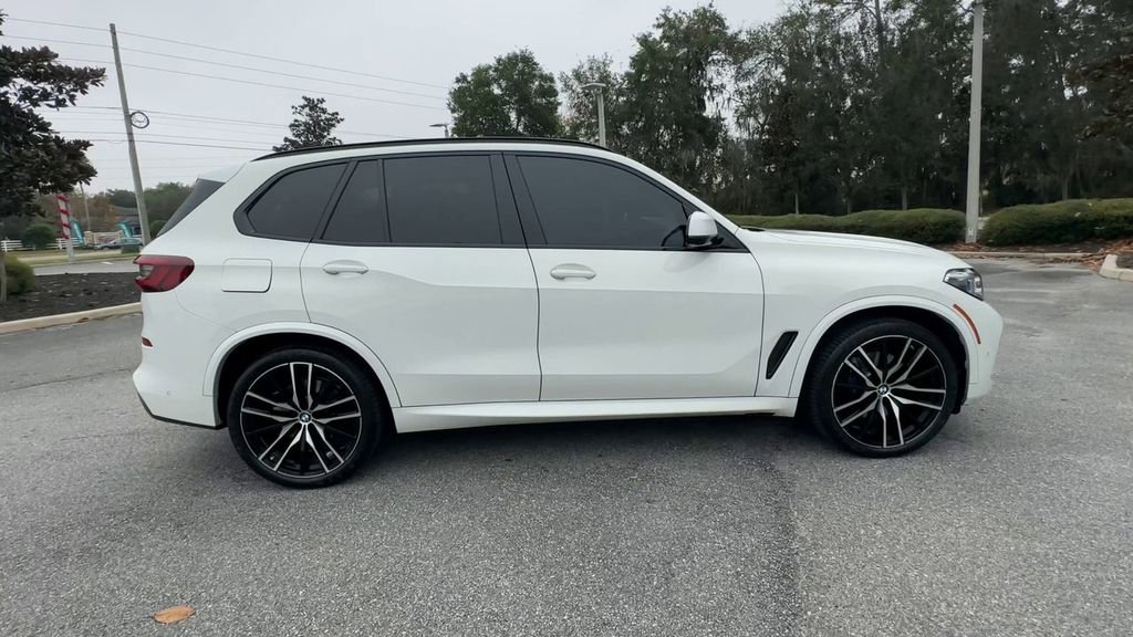 Used 2023 BMW X5 xDrive40i w/ Executive Package image 9