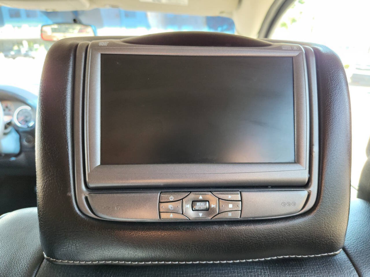 Used 2015 Nissan Armada Platinum w/ 2nd Row Captain Seat Package AWD/4WD image 24