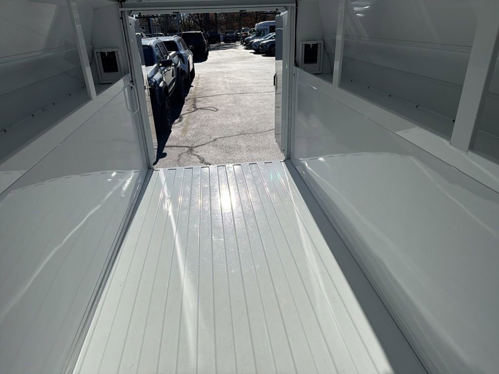 New 2025 Chevrolet Express 3500 w/ Power Convenience Package image 28