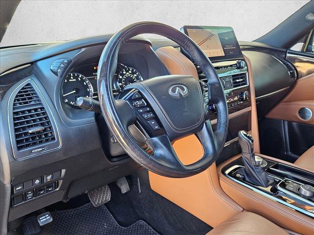 Used 2024 INFINITI QX80 Sensory image 10