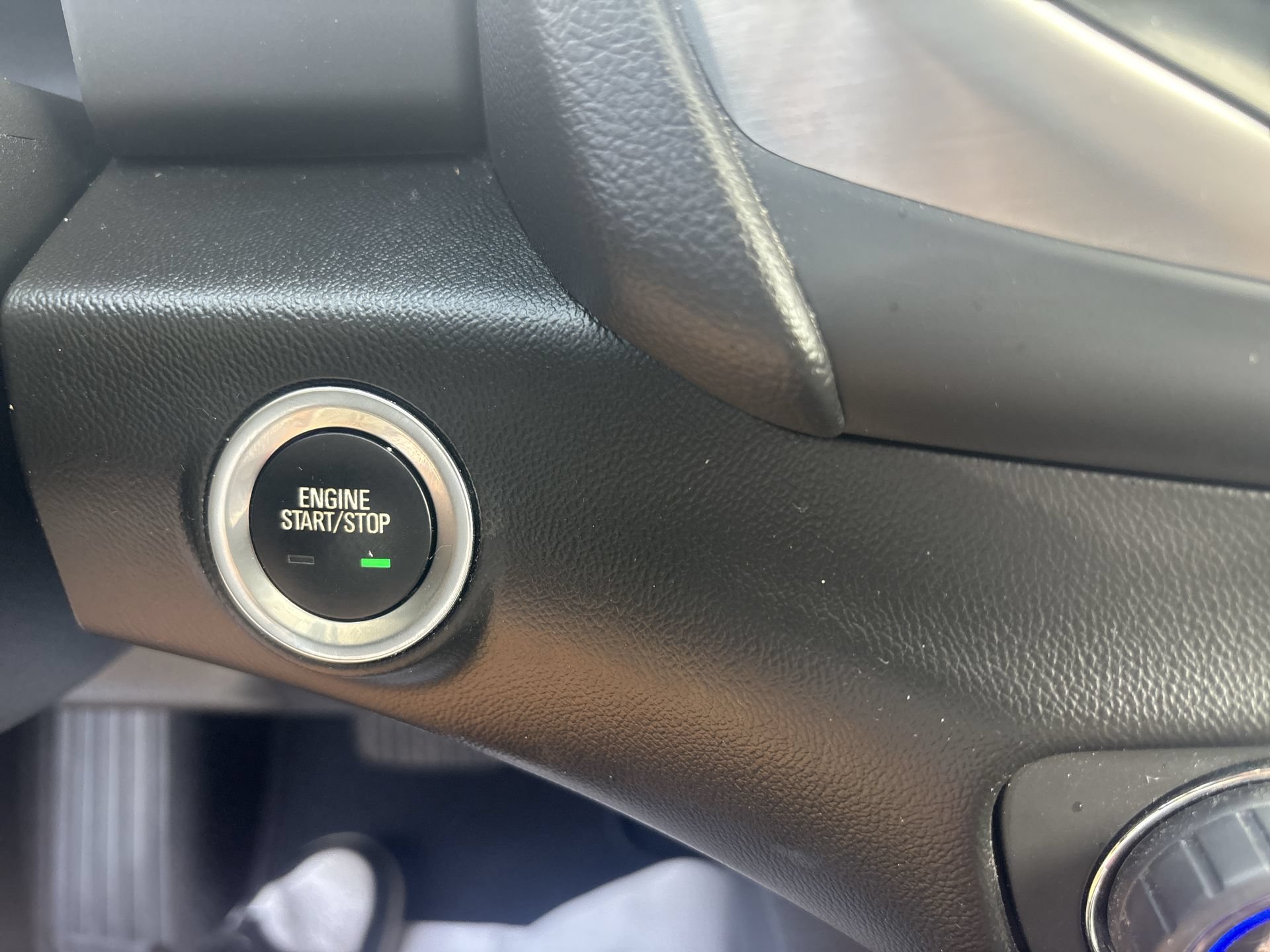 Certified 2020 GMC Terrain SLE w/ Driver Convenience Package FWD image 17